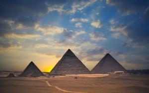 Egypt Pyramids wallpaper thumb