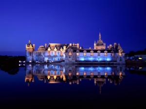 Chateau de Chantilly France HD wallpaper thumb