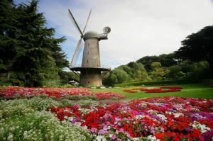 North-dutch-windmill--queen-wilhelmina-tulip-gardens-golden-gate-park-san-francisco-california wallpaper thumb