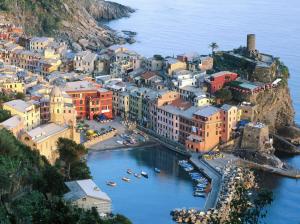 Town Coast Buildings Ocean Cinque Terre HD wallpaper thumb