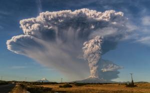 Calbuco Volcano Eruption wallpaper thumb