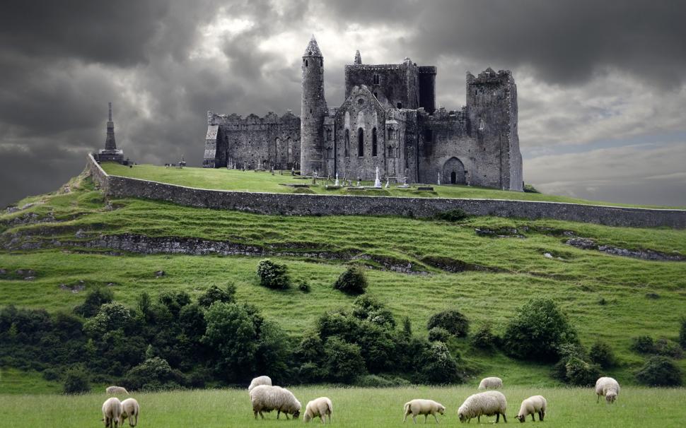The Rock of Cashel Cahir County Tipperary Ireland wallpaper,rock HD wallpaper,ireland HD wallpaper,cashel HD wallpaper,cahir HD wallpaper,county HD wallpaper,tipperary HD wallpaper,travel & world HD wallpaper,1920x1200 wallpaper