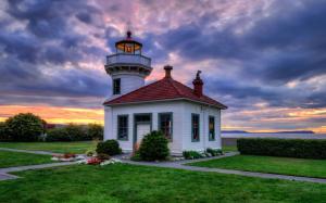 Gorgeous Lighthouse wallpaper thumb