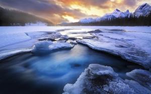 Winter, snow, ice, lake, mountains, forest, sunset wallpaper thumb