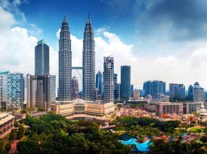 Petronas Towers, Kuala Lumpur, Malaysia wallpaper thumb
