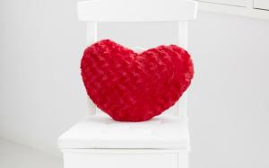 Red Heart Cushion wallpaper thumb