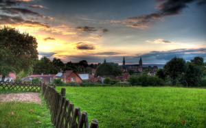 Bamberg beautiful scenery, sunset, houses, grass, clouds wallpaper thumb