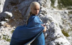 Daenerys Targaryen in Game of Thrones wallpaper thumb
