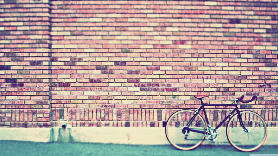 Red vintage bicycle on a stone wall wallpaper,bicycle HD wallpaper,vintage HD wallpaper,stone HD wallpaper,wall HD wallpaper,street HD wallpaper,transport HD wallpaper,3840x2160 wallpaper