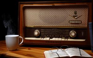 Old Radio Station wallpaper thumb