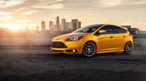 Yellow Ford Focus ST car side view wallpaper thumb