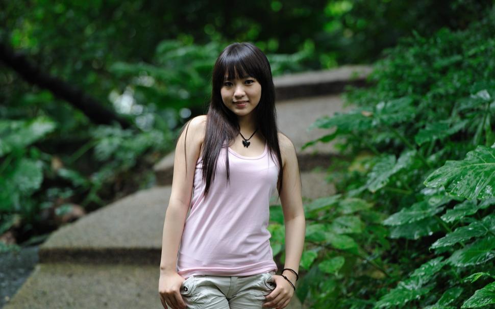 https://www.wallpaperbetter.com/wallpaper/292/192/850/cute-asian-girl-2K-wallpaper-middle-size.jpg