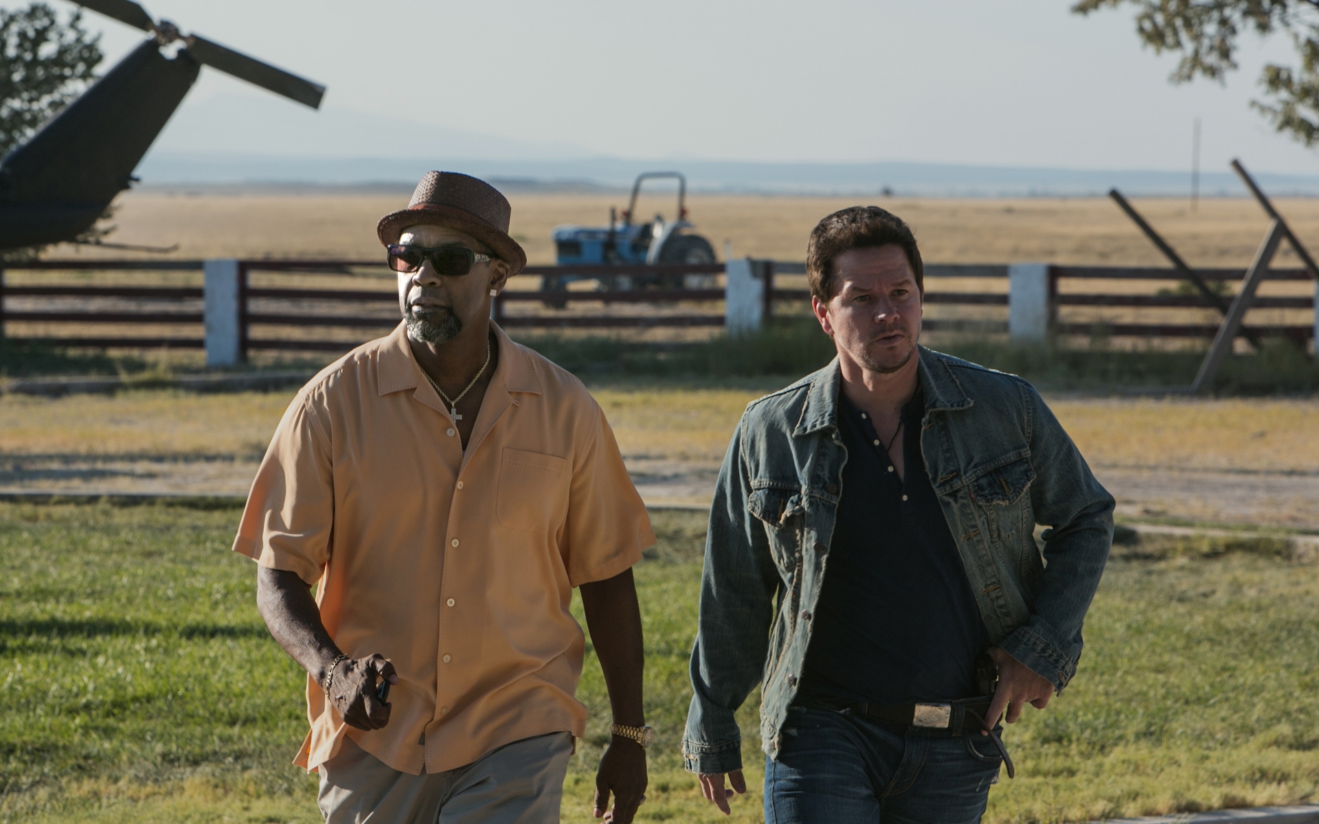 2 Guns Movie Characters Wallpaper Movies And Tv Series Wallpaper Better