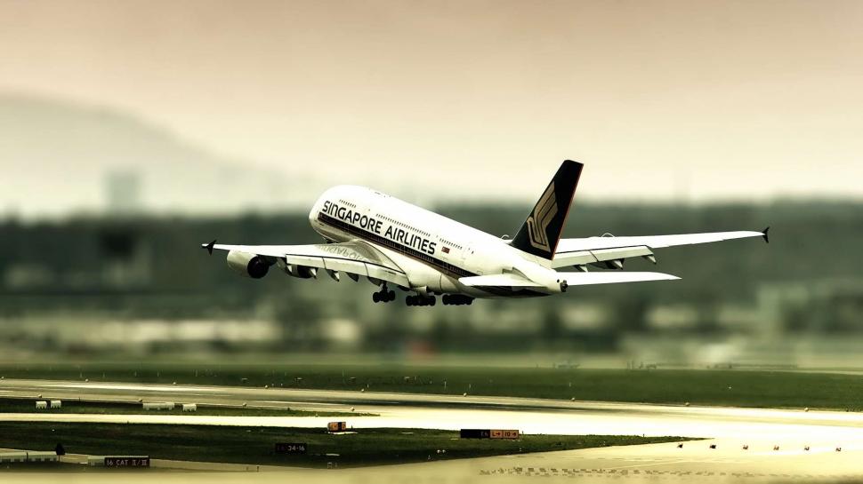 Airbus A380 Singapore Airlines Landing HD wallpaper,a380 HD wallpaper,airbus HD wallpaper,landing HD wallpaper,singapore airlines HD wallpaper,1920x1080 wallpaper