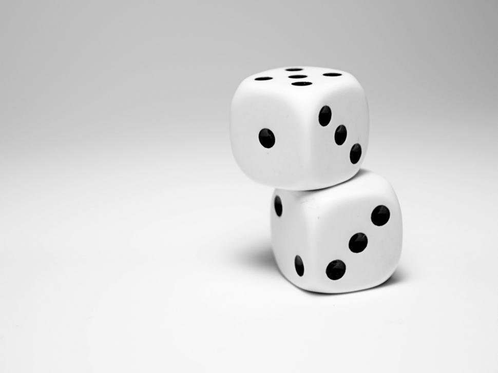 White Double Dice  Free Download wallpaper,3d wallpaper,colorful wallpaper,cube wallpaper,dice wallpaper,game wallpaper,1600x1200 wallpaper