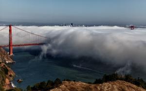 Fog, Golden Gate Bridge wallpaper thumb