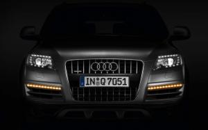 Audi Q7, Car, Front View, Black wallpaper thumb