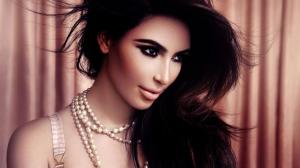 Kim Kardashian Beautiful wallpaper thumb