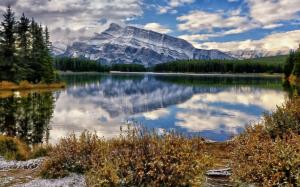 Banff National Park, Canada, lake, mountains, clouds wallpaper thumb