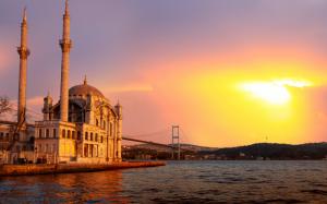 Ortakoy Mosque, istanbul Turkey wallpaper thumb