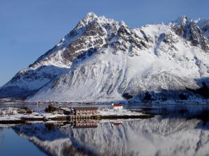 Norway, Lofoten, mountains, snow, winter, bay, house wallpaper thumb