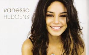 Vanessa Hudgens, Celebrities, Star, Woman, Necklace, Smiling, Photography wallpaper thumb