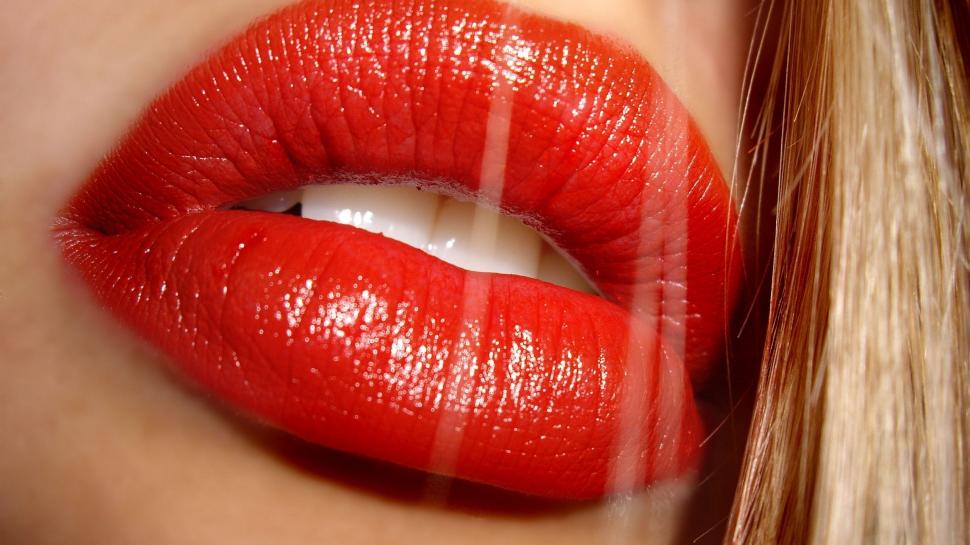 Yummy Red Lips wallpaper,female HD wallpaper,beautiful HD wallpaper,blonde HD wallpaper,2560x1440 wallpaper