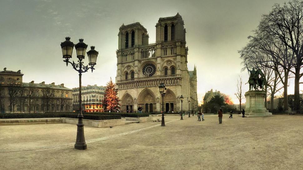 Notre Dame Cathedral wallpaper