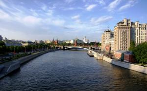 Moscow city river wallpaper thumb