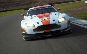 Aston Martin Vantage GTE Racing wallpaper thumb