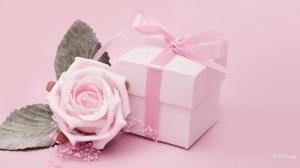 Gifts Of Pink wallpaper thumb