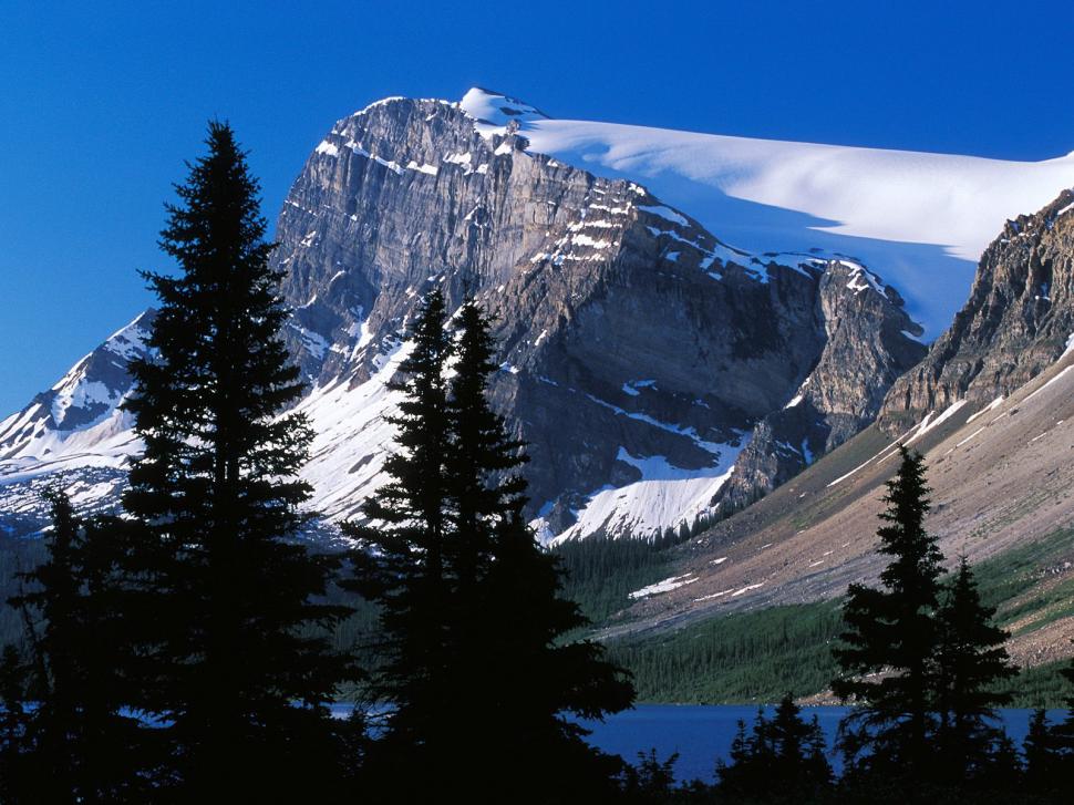 Mountain Peak Canada HD wallpaper,nature wallpaper,landscape wallpaper,mountain wallpaper,peak wallpaper,canada wallpaper,1600x1200 wallpaper
