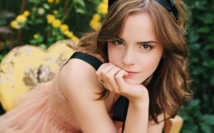 Emma Watson wallpaper thumb