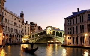 Grand Canal Venice wallpaper thumb