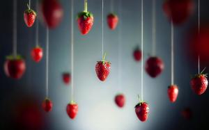 Hanging Berries wallpaper thumb