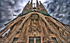 La Sagrada Familia wallpaper thumb