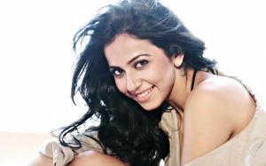 Actress Rakul Preet Singh HD wallpaper thumb
