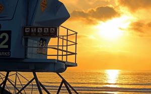 Tower Sunlight Ocean Beach Lifeguard High Resolution Images wallpaper thumb