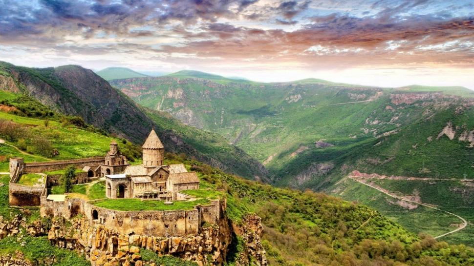 Temple Fortress In The Mountains Hdr wallpaper,mountains HD wallpaper,temple HD wallpaper,fortress HD wallpaper,wall HD wallpaper,clouds HD wallpaper,nature & landscapes HD wallpaper,1920x1080 wallpaper