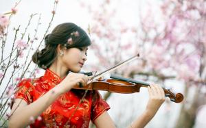 Red cheongsam girl play violin wallpaper thumb