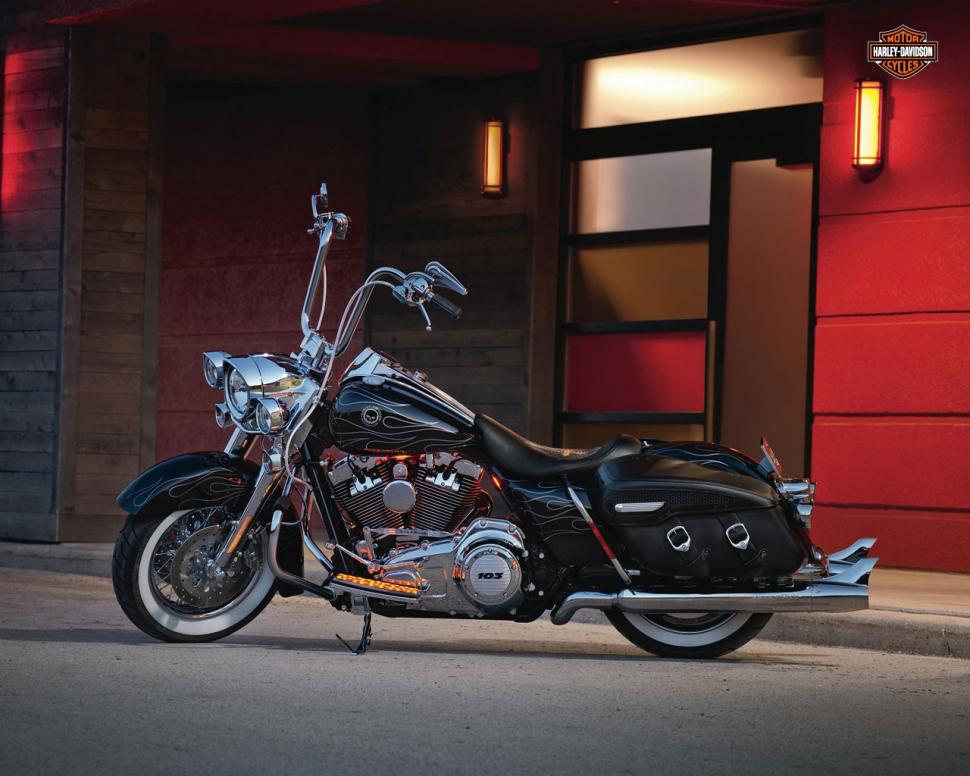 Harley Davidson, Motorcycle, Night wallpaper,harley davidson wallpaper,motorcycle wallpaper,night wallpaper,1280x1024 wallpaper