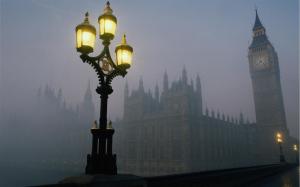 Misty London wallpaper thumb
