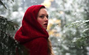Amanda Seyfried in Red Riding Hood wallpaper thumb