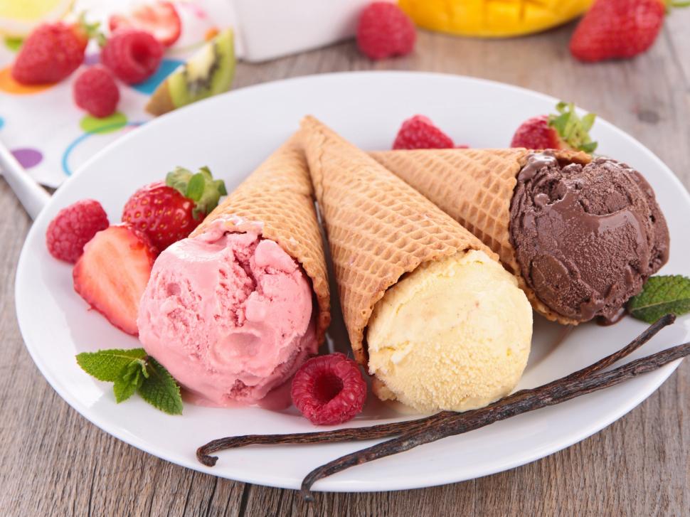 Ice cream, dessert wallpaper,Ice HD wallpaper,Cream HD wallpaper,Dessert HD wallpaper,2560x1920 wallpaper