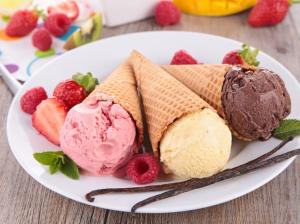 Ice cream, dessert wallpaper thumb