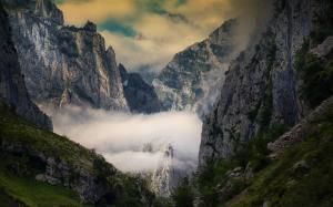 Mountain Landscape Fog Mist Valley HD wallpaper thumb