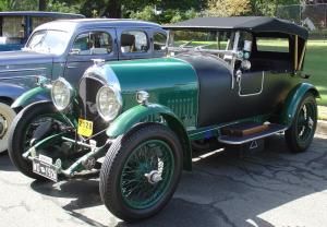 Antique 1926 Bentley wallpaper thumb