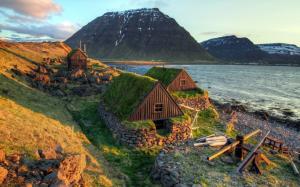 Iceland landscape, coast, sea, houses, mountains wallpaper thumb