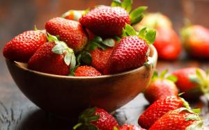 Berries Strawberries Bowl wallpaper thumb