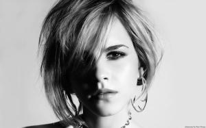 Emma Watson Black And White Desktop wallpaper thumb